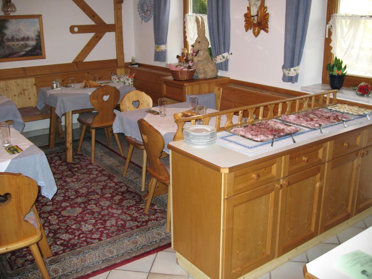 Bed and Breakfast Gerstbreinhof à Bad Sankt Leonhard im Lavanttal Extérieur photo
