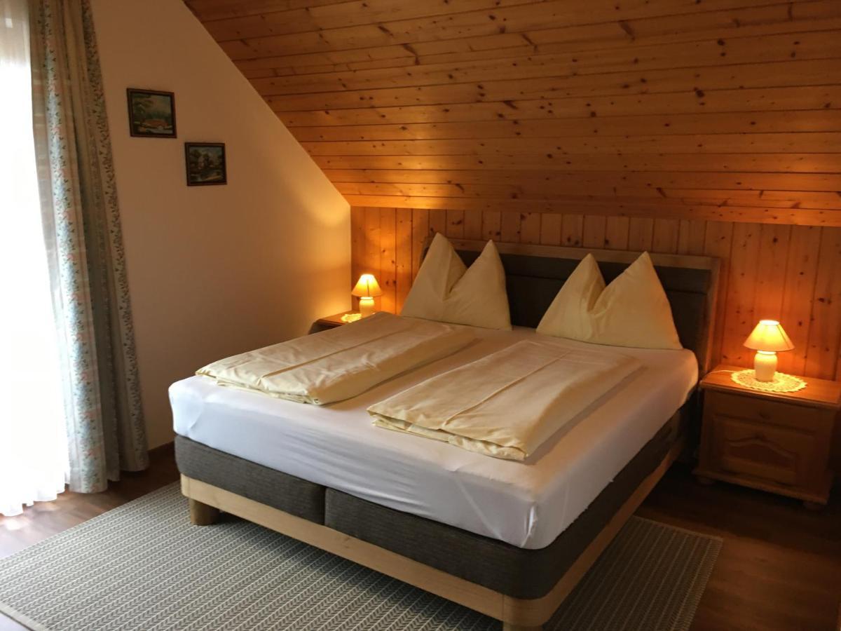 Bed and Breakfast Gerstbreinhof à Bad Sankt Leonhard im Lavanttal Extérieur photo