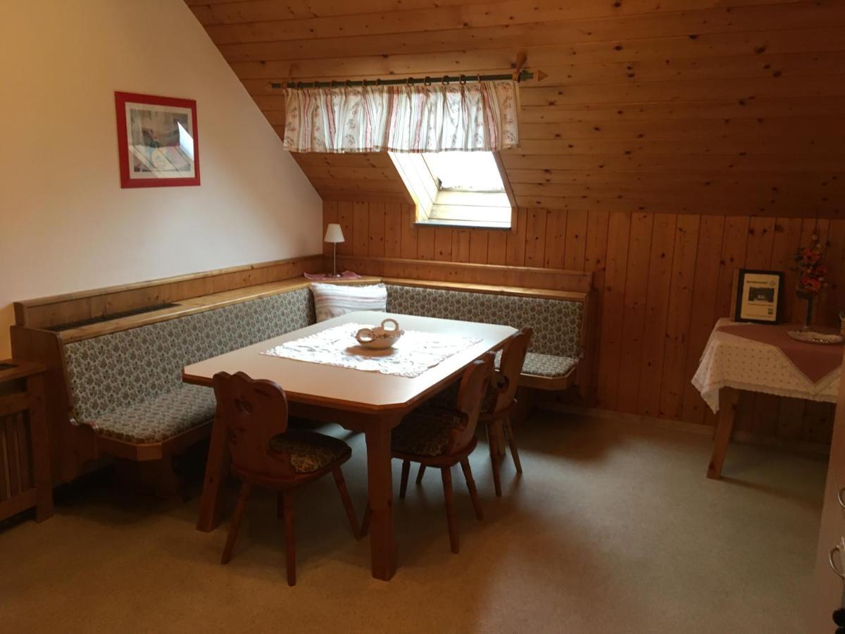 Bed and Breakfast Gerstbreinhof à Bad Sankt Leonhard im Lavanttal Extérieur photo